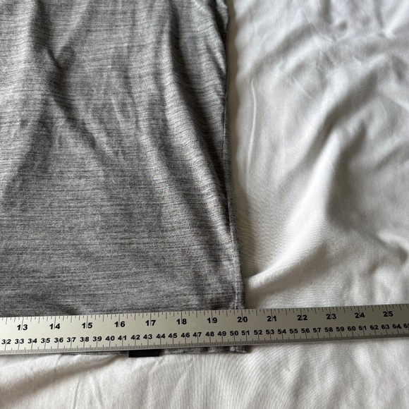 SAXX Men's Performance Short Sleeve T-Shirt Marled Gray Large Athleisure Casual - Picture 10 of 11